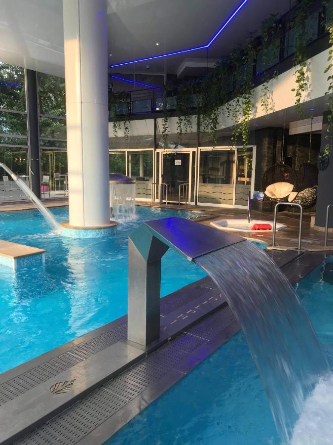 & Marina D'adelphia Hotel Aix-les-Bains
