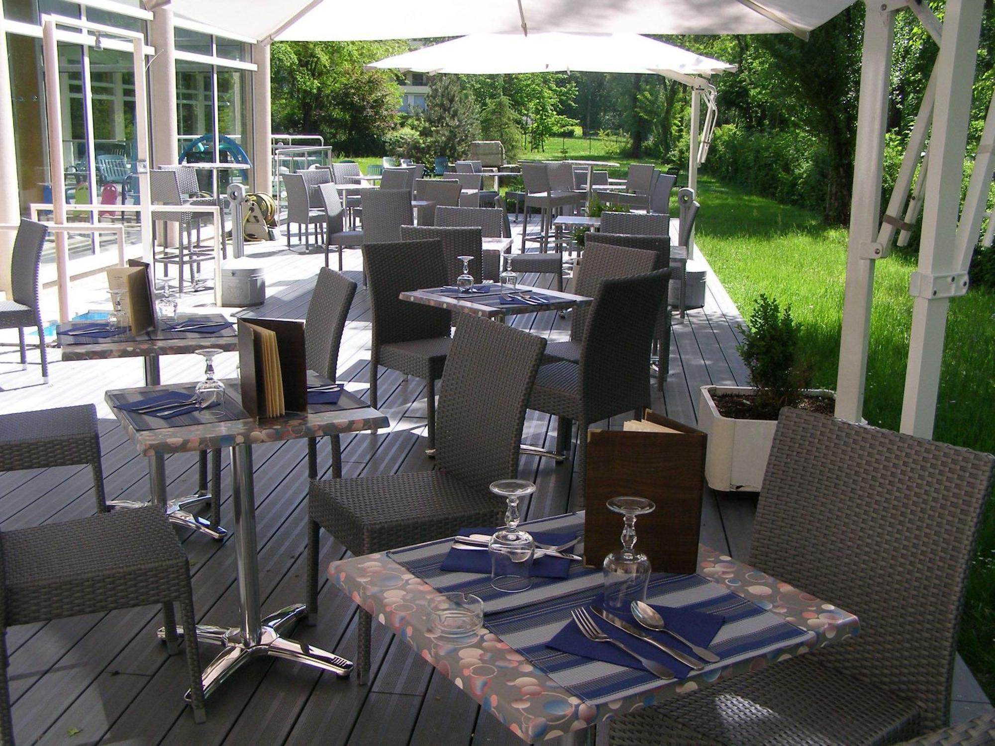 & Marina D'adelphia Aix-les-Bains
